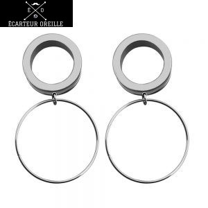 Boucle d'oreille dans écarteur anneau