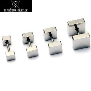 Faux écarteur oreille carré argent