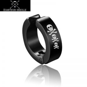 Faux piercing oreille tête de mort noir
