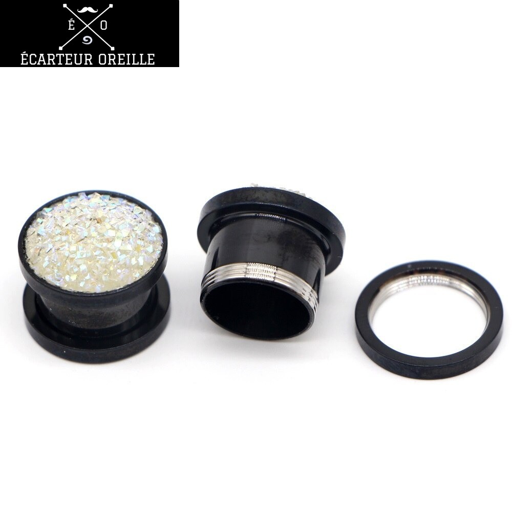 plug noir et diamant